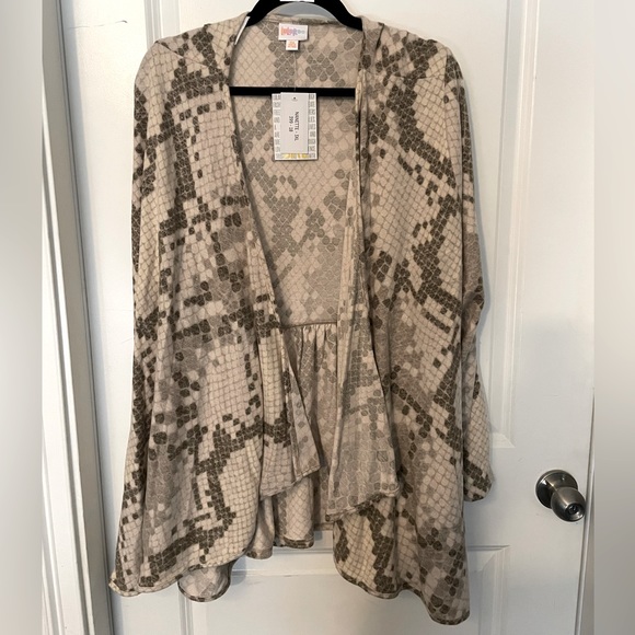 LuLaRoe 3xl Nannette sweater digital camo - Picture 1 of 1